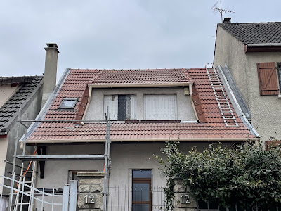 Artisan Couvreur FALCK.M ( Nettoyage de toiture - nettoyage gouttière - réparation de toiture - démoussage à Nogent-sur-Marne