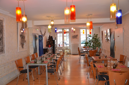 Restaurant Bar à côté du Saint Martin 9 Rue Germain Bénard, 89000 Auxerre, France
