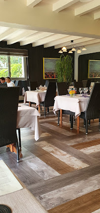 Atmosphère du Restaurant français Restaurant Auberge du Lac à Les Lucs-sur-Boulogne - n°16