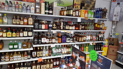 Liquor Store «Groveland Liquors», reviews and photos, 1 Washington St, Groveland, MA 01834, USA