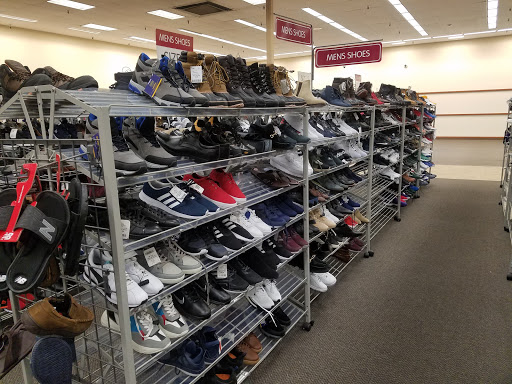 Clothing Store «Burlington Coat Factory», reviews and photos, 4293 Winston Ave #2, Covington, KY 41015, USA