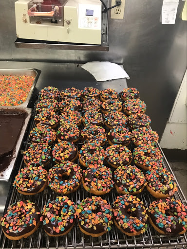 Donut Shop «Yum Yum Donuts», reviews and photos, 5454 Orangethorpe Ave, La Palma, CA 90623, USA