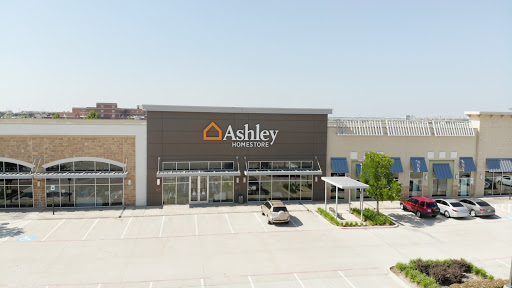 Furniture Store «Ashley HomeStore», reviews and photos, 9100 N Fwy Service Rd E #140, Fort Worth, TX 76177, USA