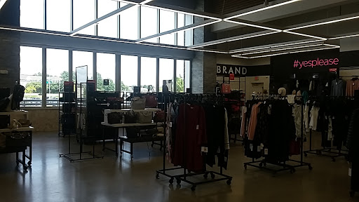 Department Store «Saks OFF 5TH», reviews and photos, 6502 Springfield Mall, Springfield, VA 22150, USA