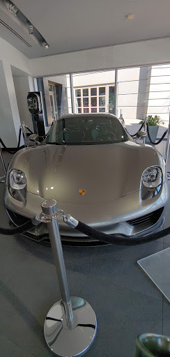 Porsche Dealer «Park Place Porsche», reviews and photos, 6113 Lemmon Ave, Dallas, TX 75209, USA