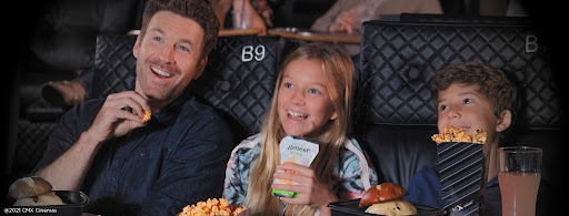 Movie Theater «Miami Lakes 17 Theatre», reviews and photos, 6743 Main St, Miami Lakes, FL 33014, USA