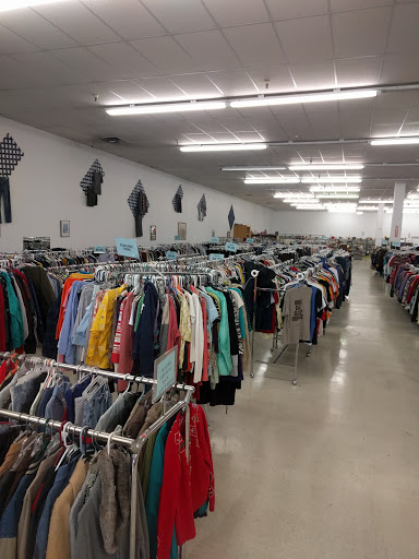 Thrift Store «Goodwill», reviews and photos