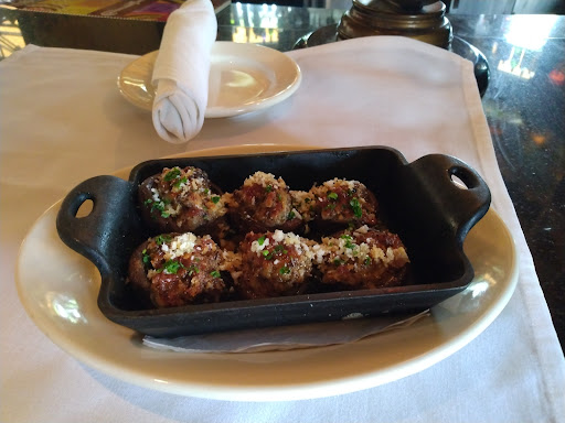 Restaurant «The Cheesecake Factory», reviews and photos, 2402 East Camelback, Phoenix, AZ 85016, USA