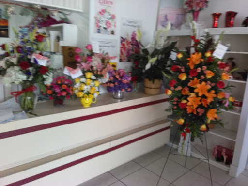 Florist «A1 Flowers By June Taylor», reviews and photos, 771 Main St, Dunedin, FL 34698, USA
