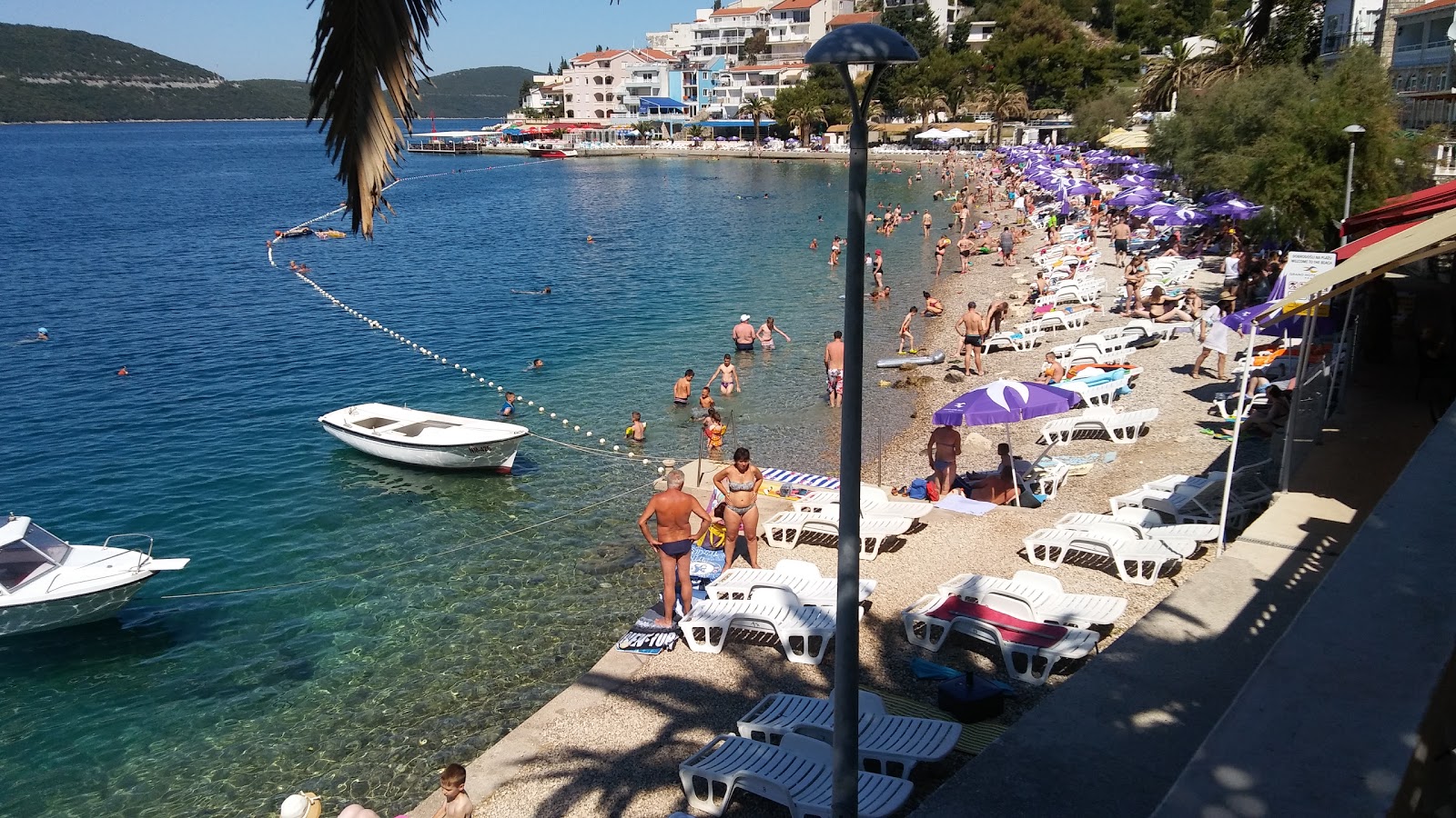 Fotografie cu Neum beach II - locul popular printre cunoscătorii de relaxare