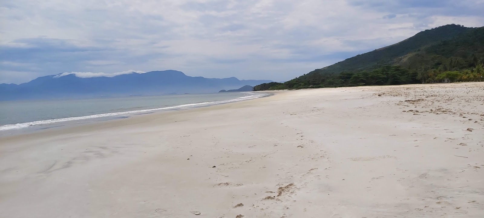 Praia do Marambaia'in fotoğrafı ve yerleşim
