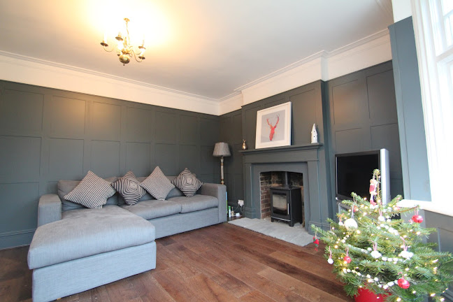 Reviews of A Mills & Sons Decorating & Carpentry in Reading - Interior designer