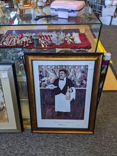 Thrift Store «Ladies of Charity Lake Travis Thrift Shop», reviews and photos, 1508 Ranch Rd 620 S, Lakeway, TX 78734, USA