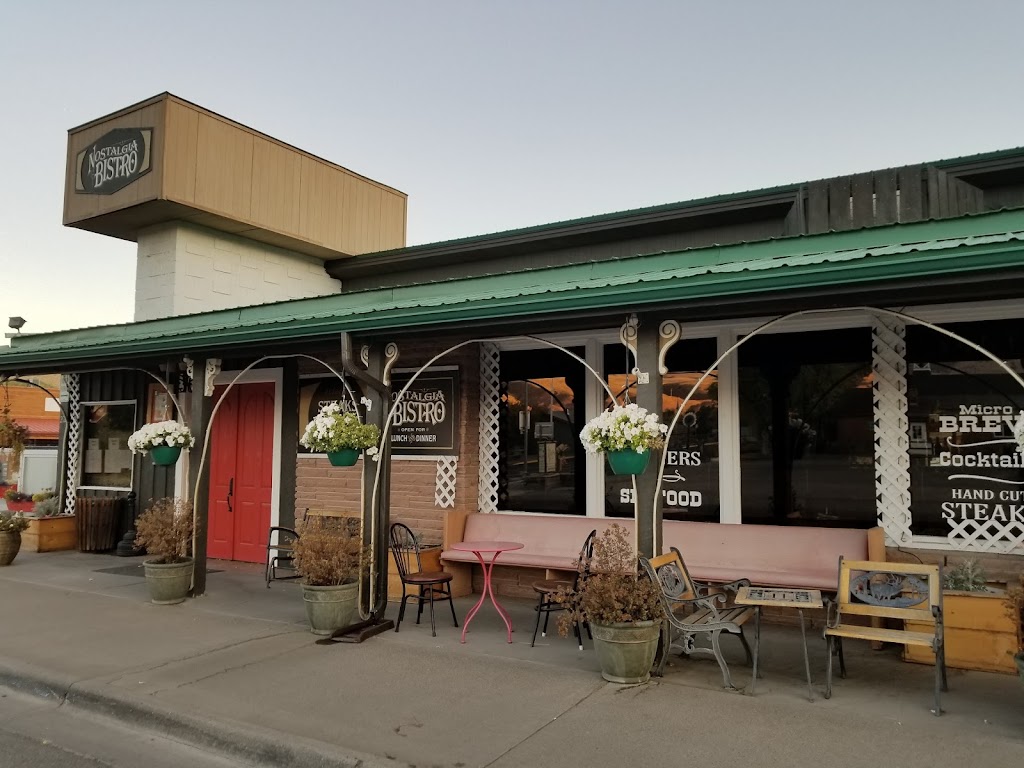 Nostalgia Bistro 82513