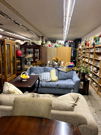 Thrift Store «Thrift Store OkiDoki Home Treasures», reviews and photos, 1640 E Lincoln Ave, Anaheim, CA 92805, USA
