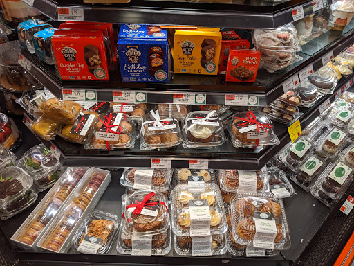 Grocery Store «Whole Foods Market», reviews and photos, 1028 Beacon St, Brookline, MA 02446, USA