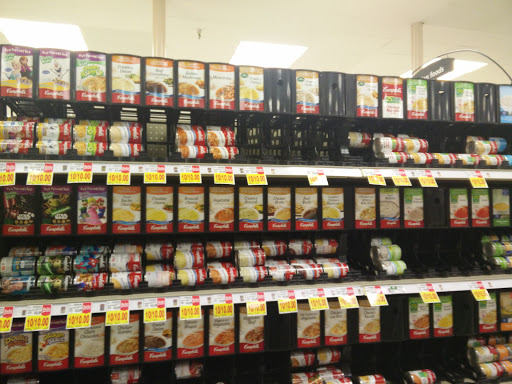 Grocery Store «Kroger», reviews and photos, 516 W 30th St, Connersville, IN 47331, USA