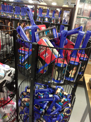 Clothing Store «K&G Fashion Superstore», reviews and photos, 2535 95th St, Evergreen Park, IL 60805, USA