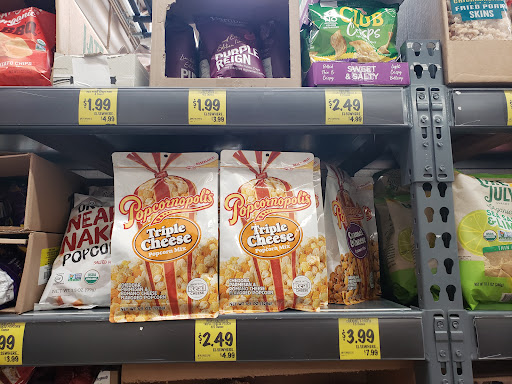 Grocery Store «Grocery Outlet Bargain Market», reviews and photos, 13301 Whittier Blvd, Whittier, CA 90602, USA