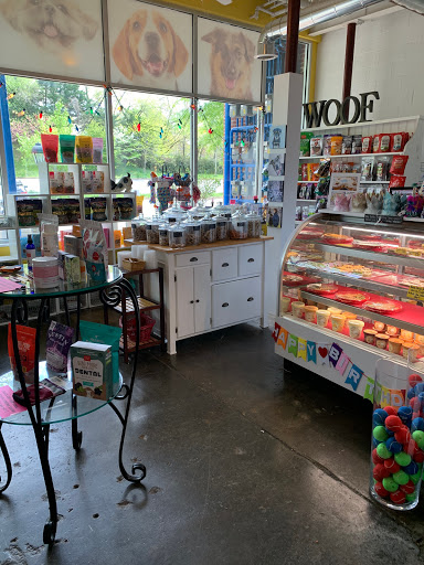 Pet Supply Store «Animal Connection LLC», reviews and photos, 1701 Allied St, Charlottesville, VA 22903, USA
