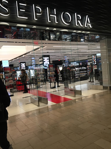 Cosmetics Store «SEPHORA», reviews and photos, 800 Boylston St, Boston, MA 02199, USA