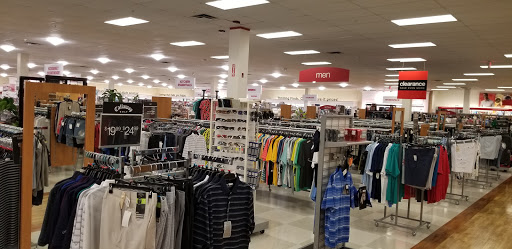 Department Store «T.J. Maxx & HomeGoods», reviews and photos, 111 Taunton St, Plainville, MA 02762, USA