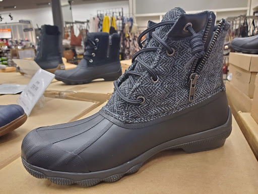 Shoe Store «DSW Designer Shoe Warehouse», reviews and photos, 44590 Ford Rd, Canton, MI 48187, USA