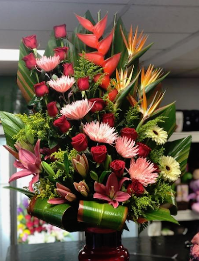 Florist «Rodriguez Flower Shop», reviews and photos, 120 N 10th St, McAllen, TX 78501, USA