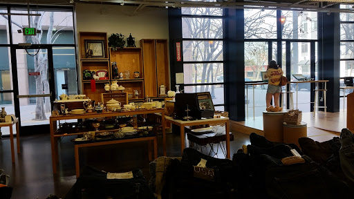 Thrift Store «RARE by Goodwill», reviews and photos, 411 W Broadway, Anaheim, CA 92805, USA