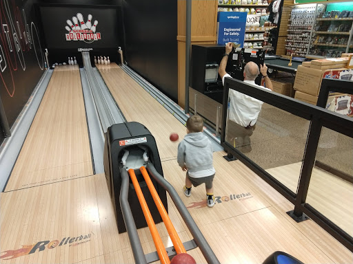 Sporting Goods Store «SCHEELS», reviews and photos, 2800 S Columbia Rd, Grand Forks, ND 58201, USA