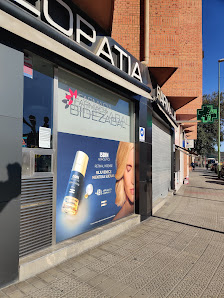 Farmacia Bidezabal Ángel Etorb., 2, 48993 Getxo, Biscay, España