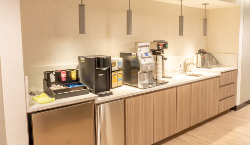 Cabinet Maker «Custom Klosets & Cabinets Inc», reviews and photos, 6403 N 50th St, Tampa, FL 33610, USA