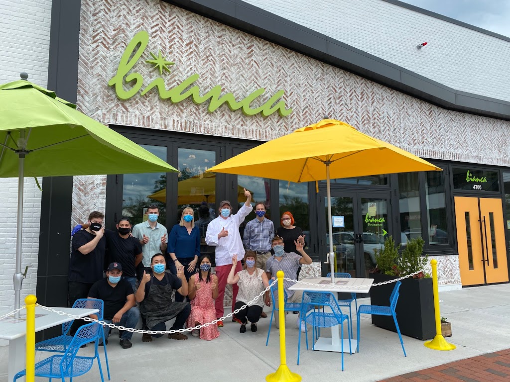 Bianca Woodfire Kitchen & Bar 02467