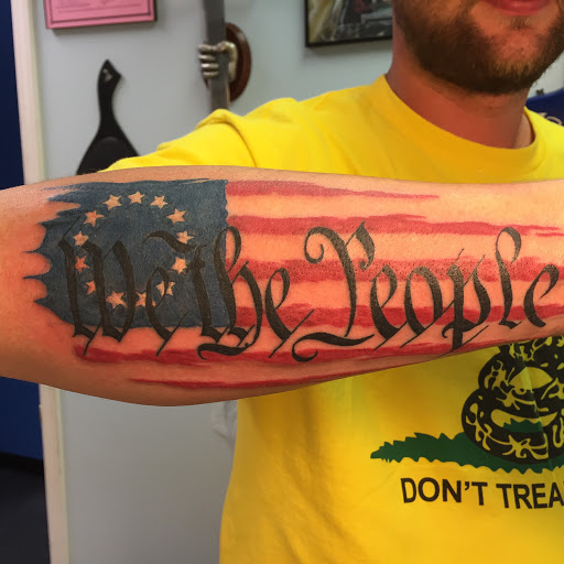 Tattoo Shop «Blue Fin Tattoos», reviews and photos, 2180 Perry Lane Rd, Brunswick, GA 31525, USA