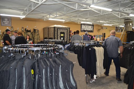 Apos Ranch & Outdoors