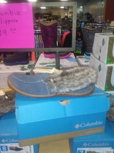 Shopping Mall «Southern Hills Shopping Ctr», reviews and photos, 1307 Southern Hills Center, West Plains, MO 65775, USA