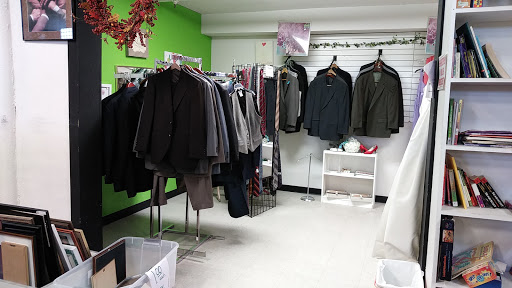 Thrift Store «The Resale Center», reviews and photos, 1505 34th St, Lubbock, TX 79411, USA