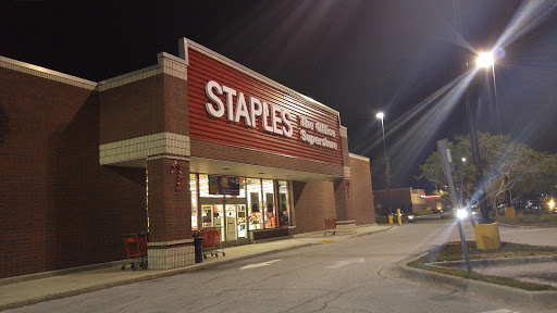 Office Supply Store «Staples», reviews and photos, 13013 Seminole Blvd, Largo, FL 33778, USA