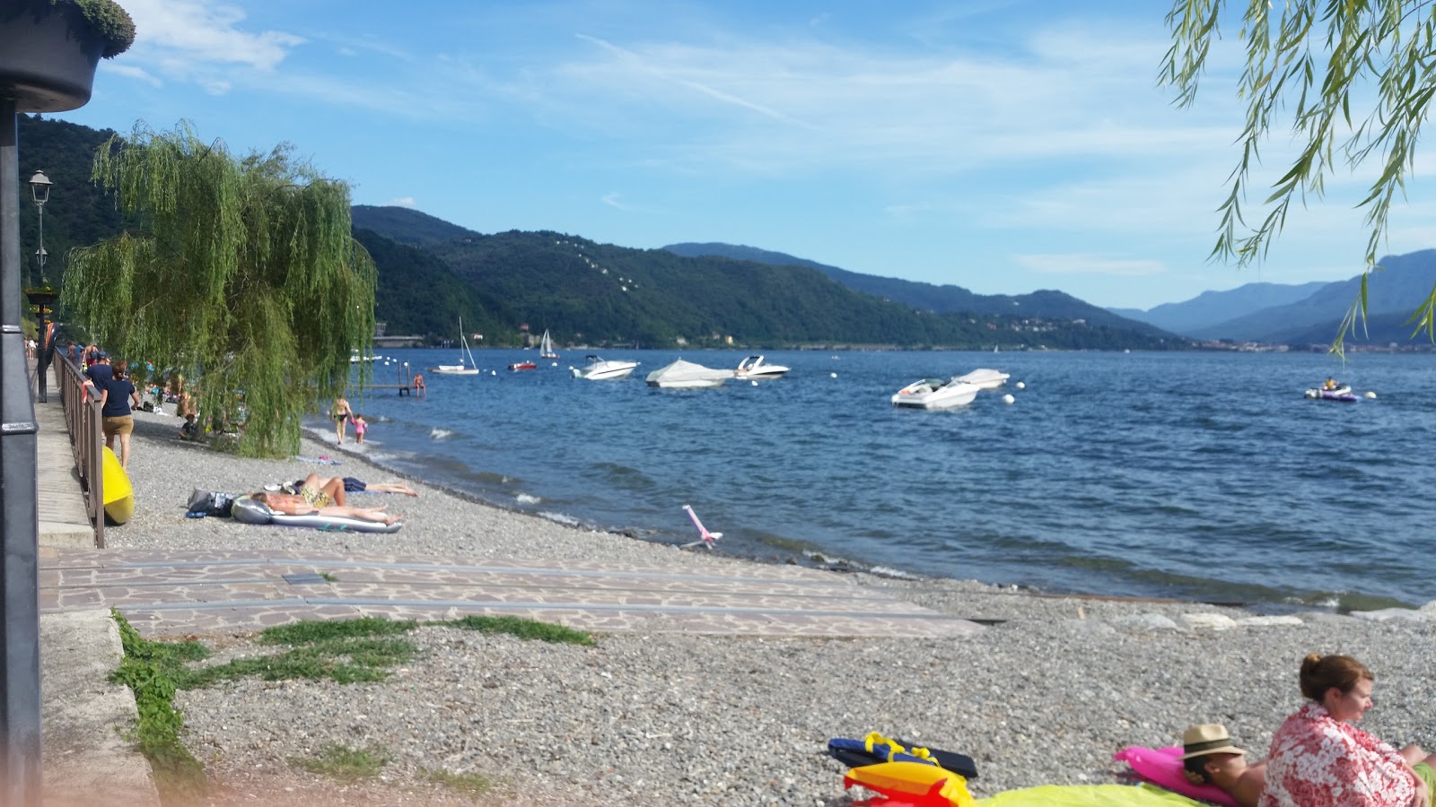 Photo de Spiaggia Pinzone avec caillou clair de surface