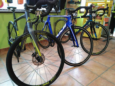 Fitness & Cycling C. del Agua, 21, 35320 Vega de San Mateo, Las Palmas, España