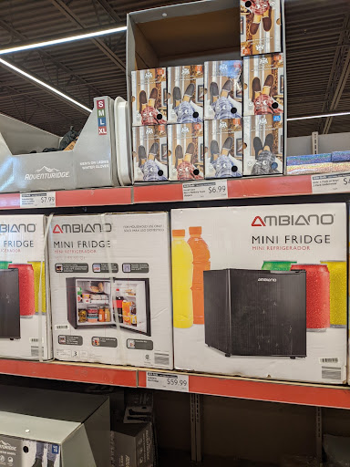 Grocery Store «Food 4 Less», reviews and photos, 1410 W Foothill Blvd, Rialto, CA 92376, USA