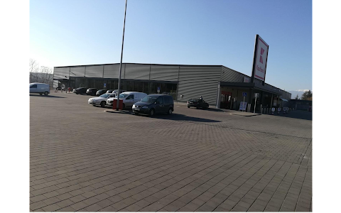 Hypermarket Kaufland image
