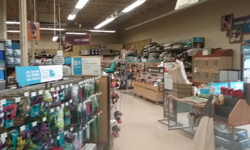 Pet Supply Store «Petco Animal Supplies», reviews and photos, 6416 Carlisle Pike #300, Mechanicsburg, PA 17050, USA