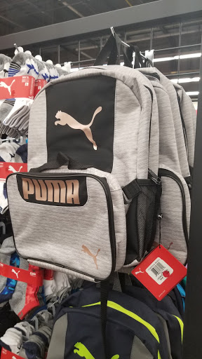 Outlet Store «VF Outlet», reviews and photos, 375 Faunce Corner Rd, North Dartmouth, MA 02747, USA