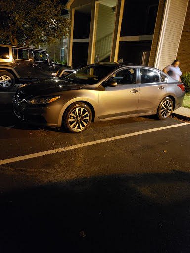 Used Car Dealer «Enterprise Car Sales», reviews and photos, 815 Blankenbaker Pkwy, Louisville, KY 40243, USA