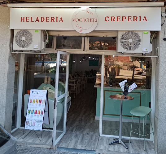 MOONCHERI Heladería y Crepería