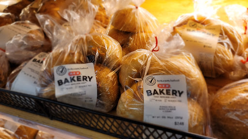 Grocery Store «H-E-B Grocery», reviews and photos, 3590 College St, Beaumont, TX 77701, USA