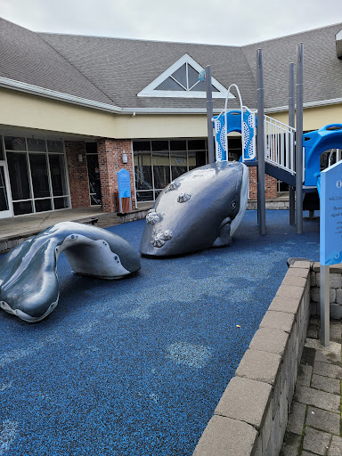 Shopping Mall «Lincoln City Outlets», reviews and photos, 1500 SE East Devils Lake Rd, Lincoln City, OR 97367, USA