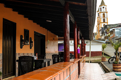 Restaurante y hospedajes sanclemente - Anserma-Riosucio, San Clemente, Guática, Risaralda, Colombia