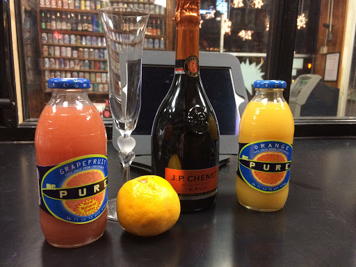 Liquor Store «Red Castle Liquor Store and Growler Filling Station», reviews and photos, 1200 S 1st St, Louisville, KY 40203, USA